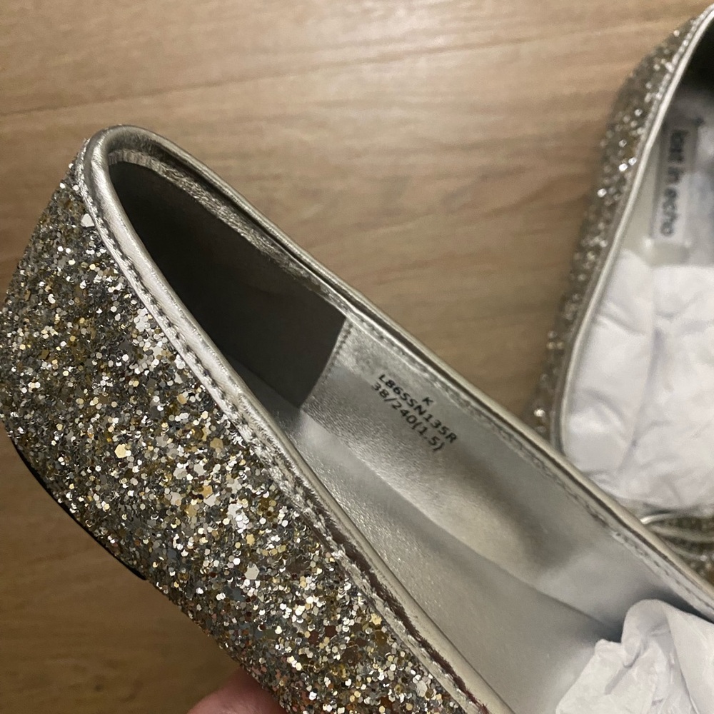 Brand New Lost In Echo SHINY SILVER SQUARE TOE BOW BALLET SHOES Size 38 - Picture 4 of 9